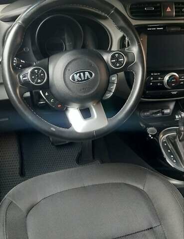 Чорний Кіа Soul, об'ємом двигуна 2 л та пробігом 138 тис. км за 12000 $, фото 1 на Automoto.ua