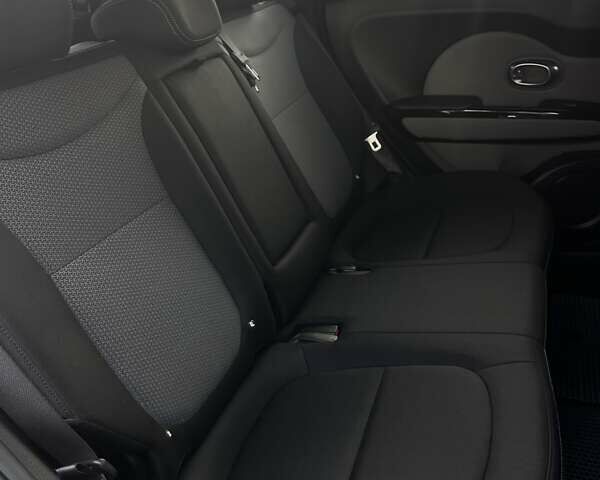 Чорний Кіа Soul, об'ємом двигуна 2 л та пробігом 143 тис. км за 12300 $, фото 12 на Automoto.ua