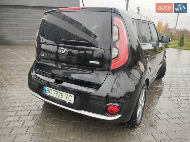 Черный Киа Soul, объемом двигателя 0 л и пробегом 110 тыс. км за 11200 $, фото 4 на Automoto.ua