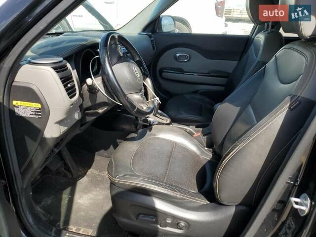 Черный Киа Soul, объемом двигателя 2 л и пробегом 105 тыс. км за 2300 $, фото 6 на Automoto.ua