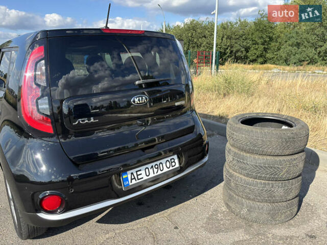 Черный Киа Soul, объемом двигателя 0 л и пробегом 61 тыс. км за 9300 $, фото 19 на Automoto.ua
