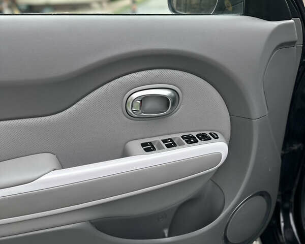 Черный Киа Soul, объемом двигателя 0 л и пробегом 98 тыс. км за 11200 $, фото 10 на Automoto.ua