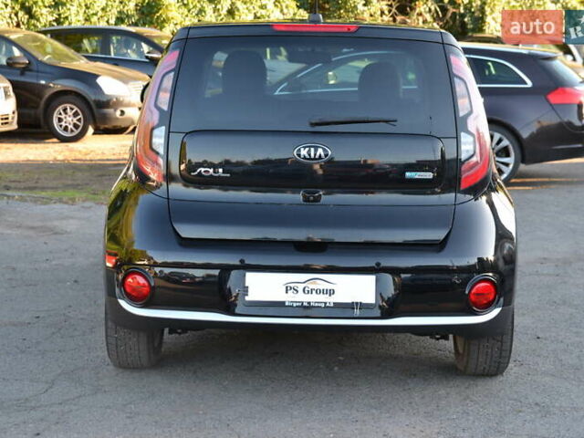 Чорний Кіа Soul, об'ємом двигуна 0 л та пробігом 110 тис. км за 10999 $, фото 8 на Automoto.ua