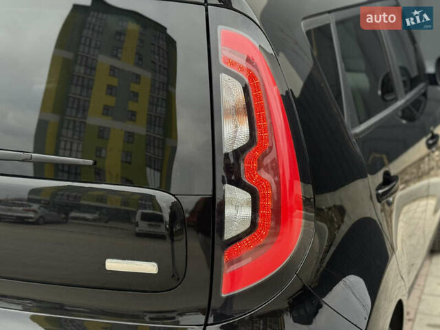 Черный Киа Soul, объемом двигателя 0 л и пробегом 132 тыс. км за 10500 $, фото 31 на Automoto.ua