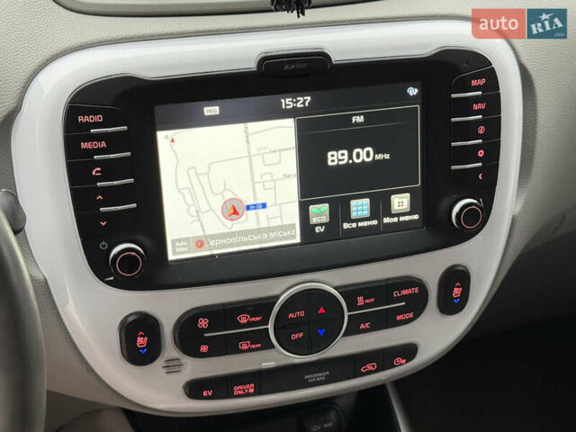 Черный Киа Soul, объемом двигателя 0 л и пробегом 132 тыс. км за 10500 $, фото 46 на Automoto.ua