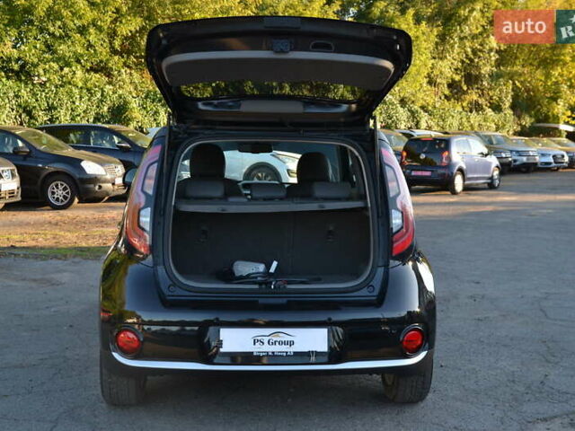 Чорний Кіа Soul, об'ємом двигуна 0 л та пробігом 110 тис. км за 10999 $, фото 18 на Automoto.ua