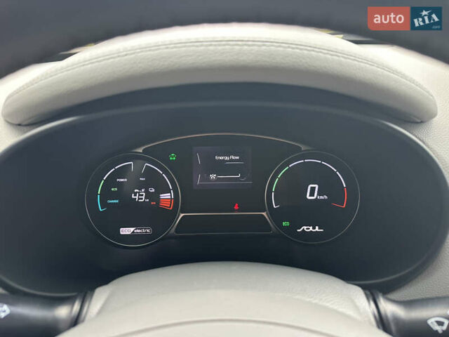 Киа Soul 2018 в Луцке на Automoto.ua Черный Киа Soul, объемом двигателя 0 л и пробегом 100 тыс. км за 10700 $, фото 51 на Automoto.ua