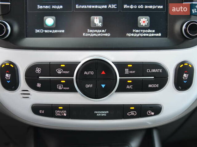 Чорний Кіа Soul, об'ємом двигуна 0 л та пробігом 111 тис. км за 10550 $, фото 26 на Automoto.ua