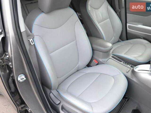 Чорний Кіа Soul, об'ємом двигуна 0 л та пробігом 111 тис. км за 10550 $, фото 23 на Automoto.ua