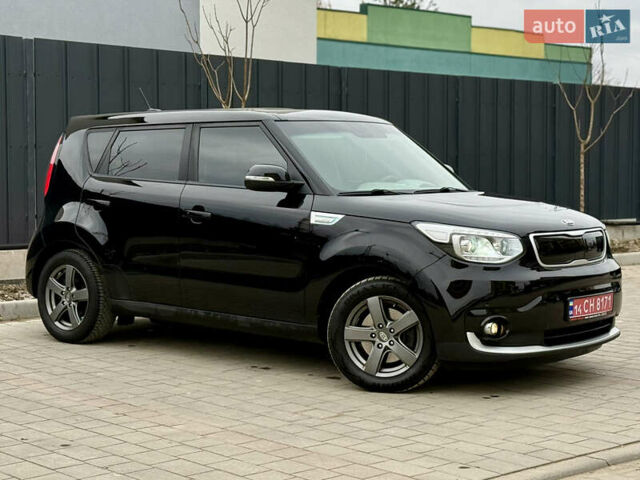 Черный Киа Soul, объемом двигателя 0 л и пробегом 132 тыс. км за 10500 $, фото 4 на Automoto.ua