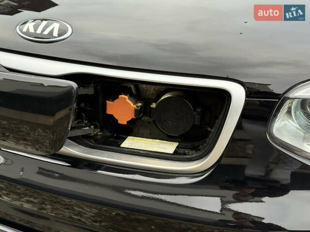 Черный Киа Soul, объемом двигателя 0 л и пробегом 132 тыс. км за 10500 $, фото 79 на Automoto.ua