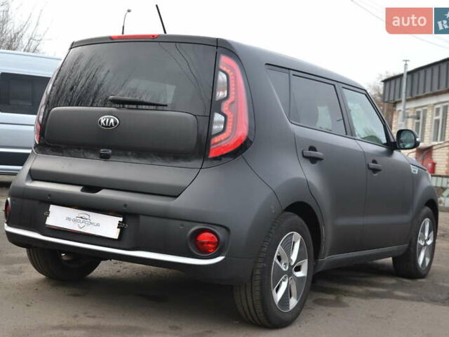 Чорний Кіа Soul, об'ємом двигуна 0 л та пробігом 111 тис. км за 10550 $, фото 7 на Automoto.ua