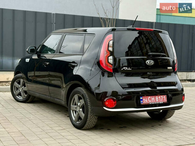 Черный Киа Soul, объемом двигателя 0 л и пробегом 132 тыс. км за 10500 $, фото 14 на Automoto.ua