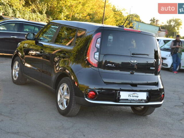 Чорний Кіа Soul, об'ємом двигуна 0 л та пробігом 110 тис. км за 10999 $, фото 9 на Automoto.ua
