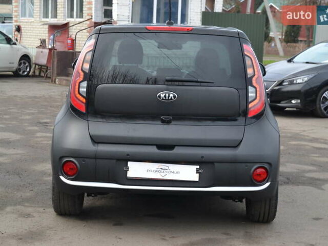 Чорний Кіа Soul, об'ємом двигуна 0 л та пробігом 111 тис. км за 10550 $, фото 8 на Automoto.ua