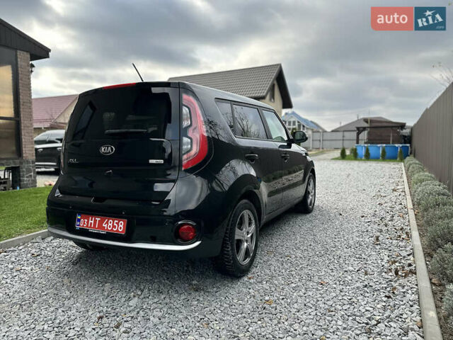 Черный Киа Soul, объемом двигателя 0 л и пробегом 98 тыс. км за 11200 $, фото 6 на Automoto.ua