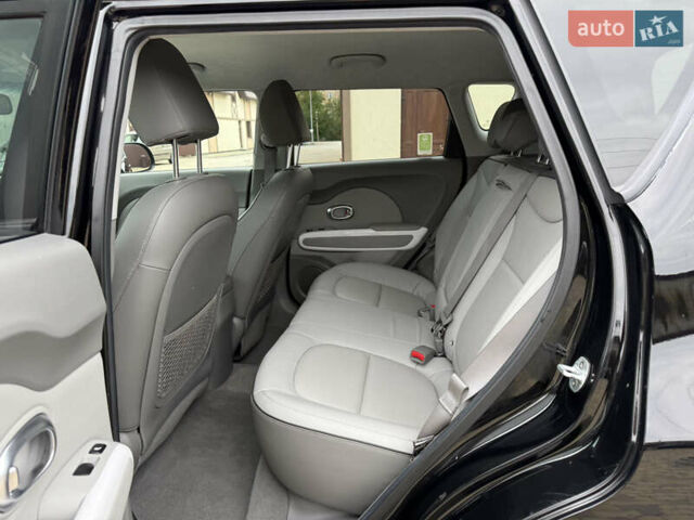 Черный Киа Soul, объемом двигателя 0 л и пробегом 131 тыс. км за 10300 $, фото 40 на Automoto.ua