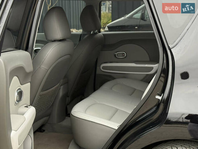 Черный Киа Soul, объемом двигателя 0 л и пробегом 132 тыс. км за 10500 $, фото 48 на Automoto.ua