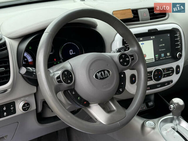 Черный Киа Soul, объемом двигателя 0 л и пробегом 131 тыс. км за 10300 $, фото 30 на Automoto.ua