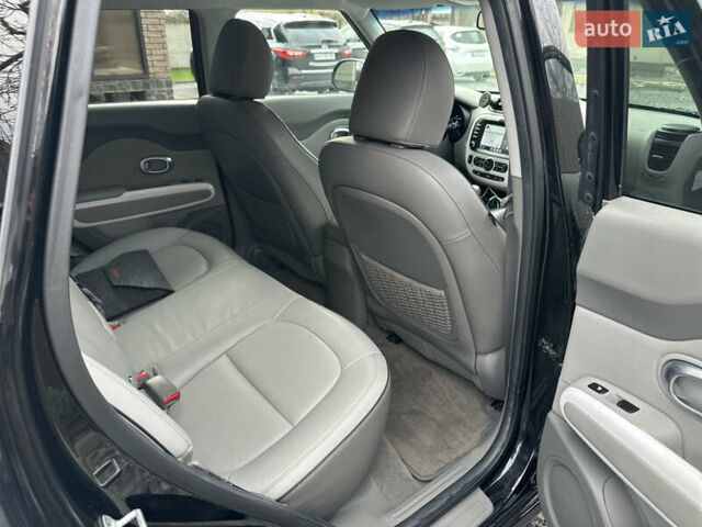 Черный Киа Soul, объемом двигателя 0 л и пробегом 98 тыс. км за 11200 $, фото 8 на Automoto.ua