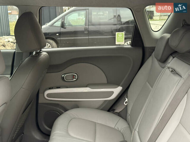 Черный Киа Soul, объемом двигателя 0 л и пробегом 132 тыс. км за 10500 $, фото 50 на Automoto.ua
