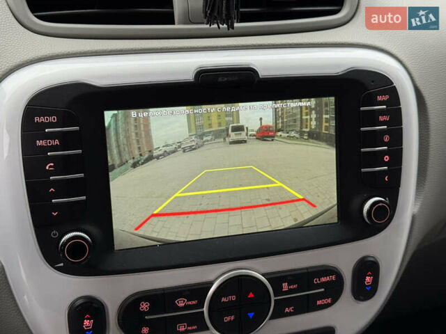 Черный Киа Soul, объемом двигателя 0 л и пробегом 132 тыс. км за 10500 $, фото 81 на Automoto.ua