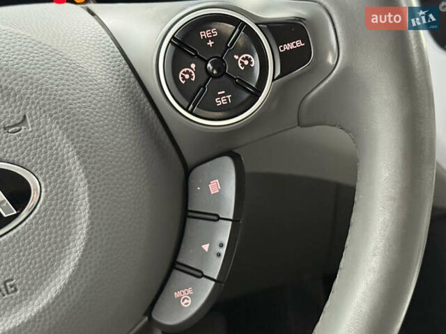 Черный Киа Soul, объемом двигателя 0 л и пробегом 132 тыс. км за 10500 $, фото 61 на Automoto.ua