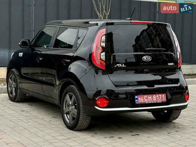 Черный Киа Soul, объемом двигателя 0 л и пробегом 132 тыс. км за 10500 $, фото 16 на Automoto.ua
