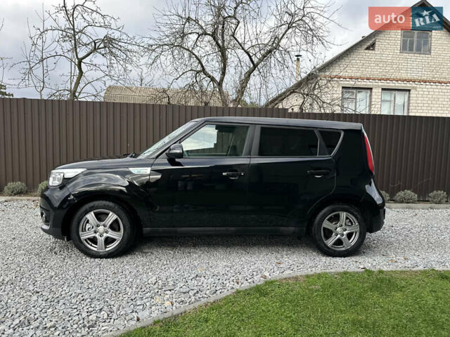 Черный Киа Soul, объемом двигателя 0 л и пробегом 98 тыс. км за 11200 $, фото 3 на Automoto.ua