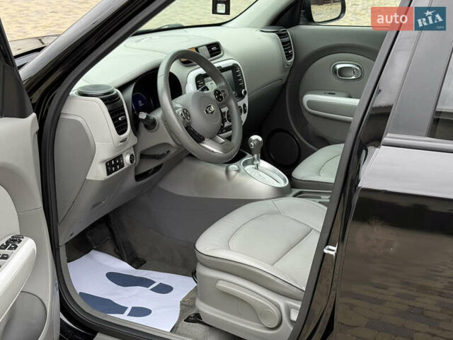 Черный Киа Soul, объемом двигателя 0 л и пробегом 131 тыс. км за 10300 $, фото 29 на Automoto.ua