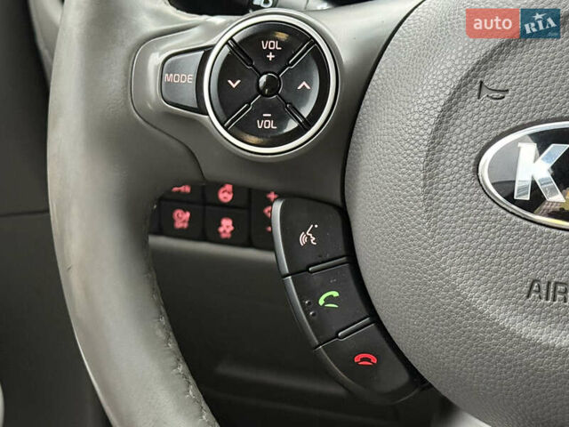 Черный Киа Soul, объемом двигателя 0 л и пробегом 132 тыс. км за 10500 $, фото 62 на Automoto.ua