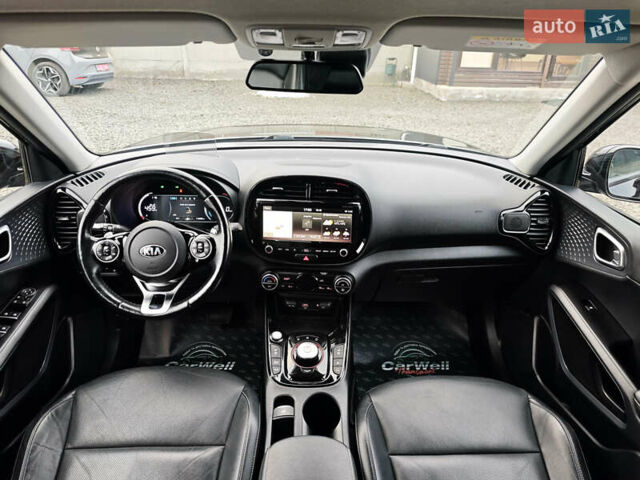 Чорний Кіа Soul, об'ємом двигуна 0 л та пробігом 112 тис. км за 17900 $, фото 29 на Automoto.ua
