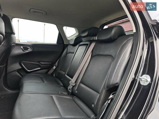 Чорний Кіа Soul, об'ємом двигуна 0 л та пробігом 112 тис. км за 17900 $, фото 51 на Automoto.ua