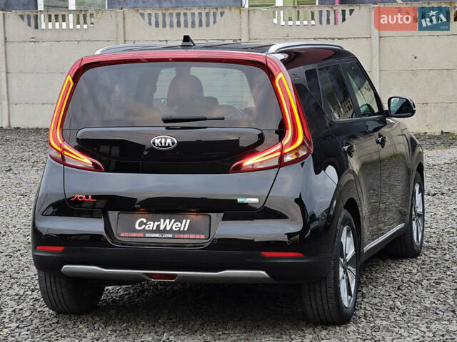 Чорний Кіа Soul, об'ємом двигуна 0 л та пробігом 112 тис. км за 17900 $, фото 5 на Automoto.ua