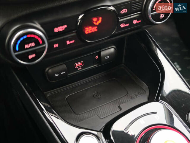 Чорний Кіа Soul, об'ємом двигуна 0 л та пробігом 112 тис. км за 17900 $, фото 47 на Automoto.ua