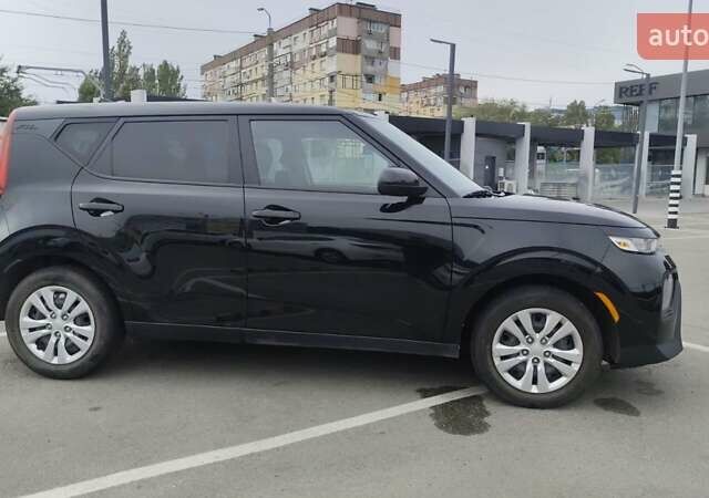 Киа Soul 2019 в Днепре (Днепропетровске) на Automoto.ua Черный Киа Soul, объемом двигателя 2 л и пробегом 75 тыс. км за 14999 $, фото 4 на Automoto.ua