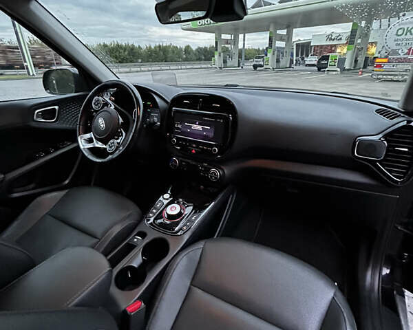 Черный Киа Soul, объемом двигателя 0 л и пробегом 124 тыс. км за 18900 $, фото 26 на Automoto.ua