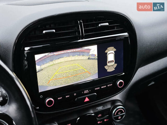 Чорний Кіа Soul, об'ємом двигуна 0 л та пробігом 112 тис. км за 17900 $, фото 45 на Automoto.ua