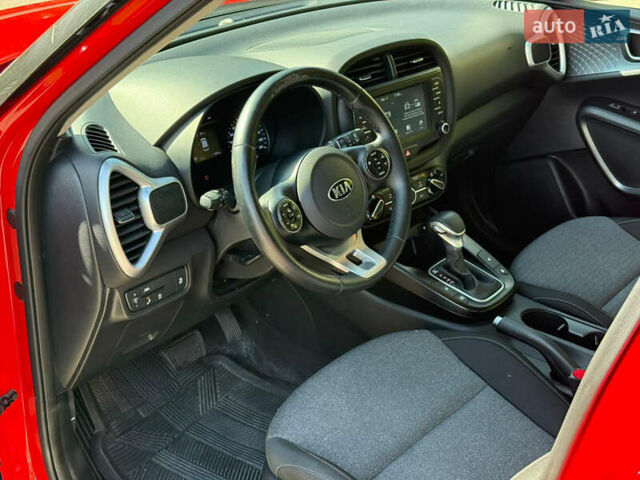 Черный Киа Soul, объемом двигателя 0 л и пробегом 72 тыс. км за 14800 $, фото 4 на Automoto.ua