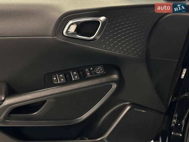 Черный Киа Soul, объемом двигателя 0 л и пробегом 70 тыс. км за 18900 $, фото 15 на Automoto.ua