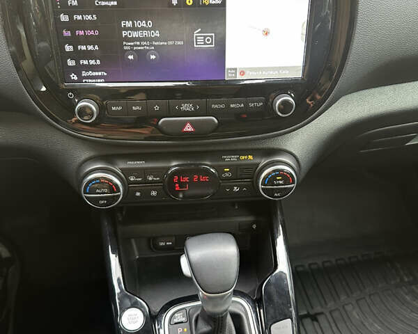 Черный Киа Soul, объемом двигателя 2 л и пробегом 81 тыс. км за 14650 $, фото 17 на Automoto.ua