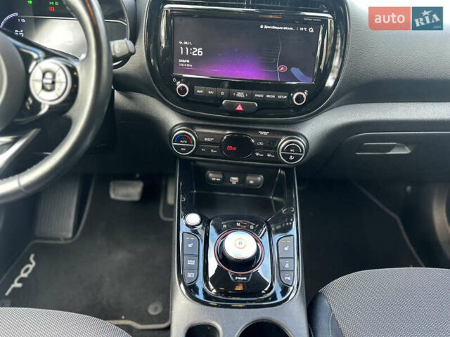 Черный Киа Soul, объемом двигателя 0 л и пробегом 100 тыс. км за 18800 $, фото 21 на Automoto.ua