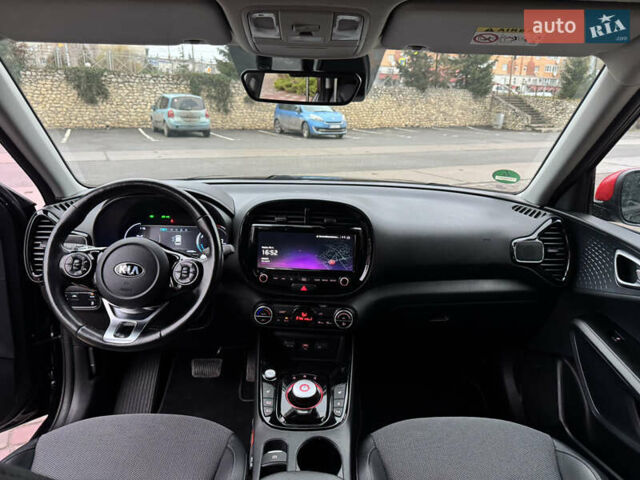 Черный Киа Soul, объемом двигателя 0 л и пробегом 128 тыс. км за 17999 $, фото 30 на Automoto.ua