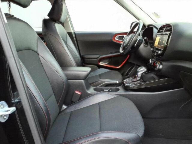 Чорний Кіа Soul, об'ємом двигуна 2 л та пробігом 33 тис. км за 7000 $, фото 7 на Automoto.ua