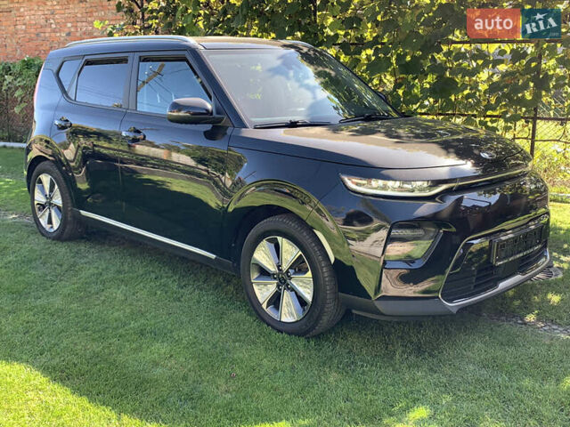 Черный Киа Soul, объемом двигателя 0 л и пробегом 79 тыс. км за 19299 $, фото 1 на Automoto.ua