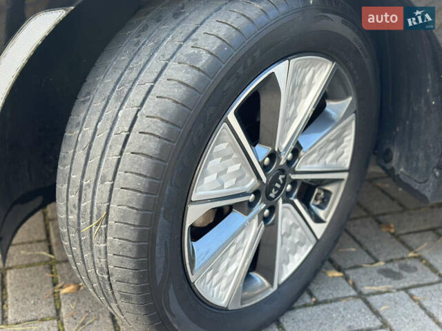 Черный Киа Soul, объемом двигателя 0 л и пробегом 100 тыс. км за 18800 $, фото 49 на Automoto.ua