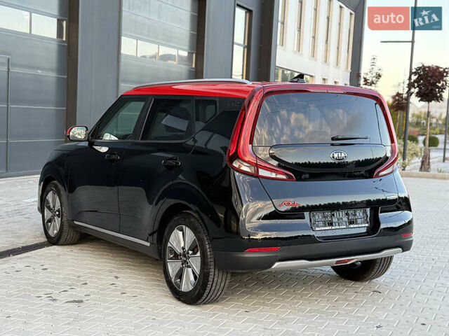Чорний Кіа Soul, об'ємом двигуна 0 л та пробігом 110 тис. км за 18100 $, фото 5 на Automoto.ua