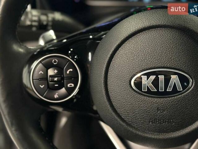 Черный Киа Soul, объемом двигателя 0 л и пробегом 70 тыс. км за 18900 $, фото 22 на Automoto.ua