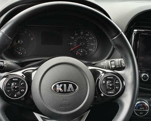 Чорний Кіа Soul, об'ємом двигуна 2 л та пробігом 46 тис. км за 16500 $, фото 17 на Automoto.ua