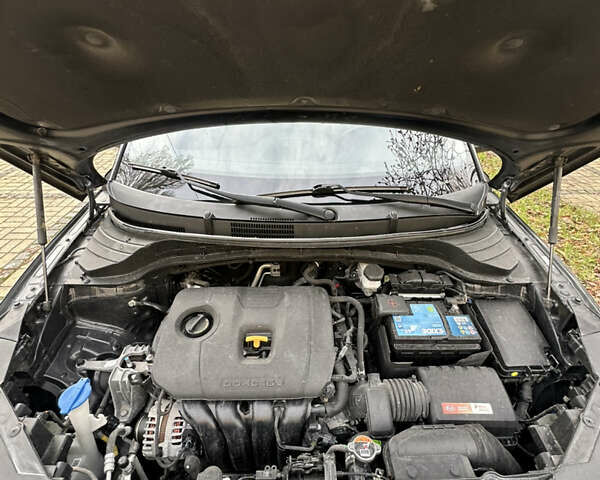 Черный Киа Soul, объемом двигателя 2 л и пробегом 81 тыс. км за 14650 $, фото 16 на Automoto.ua